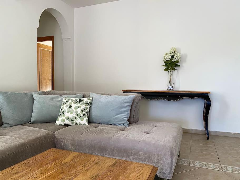 Comfortable Family House With Pool And Jacuzzi Costa De Antigua Bagian luar foto