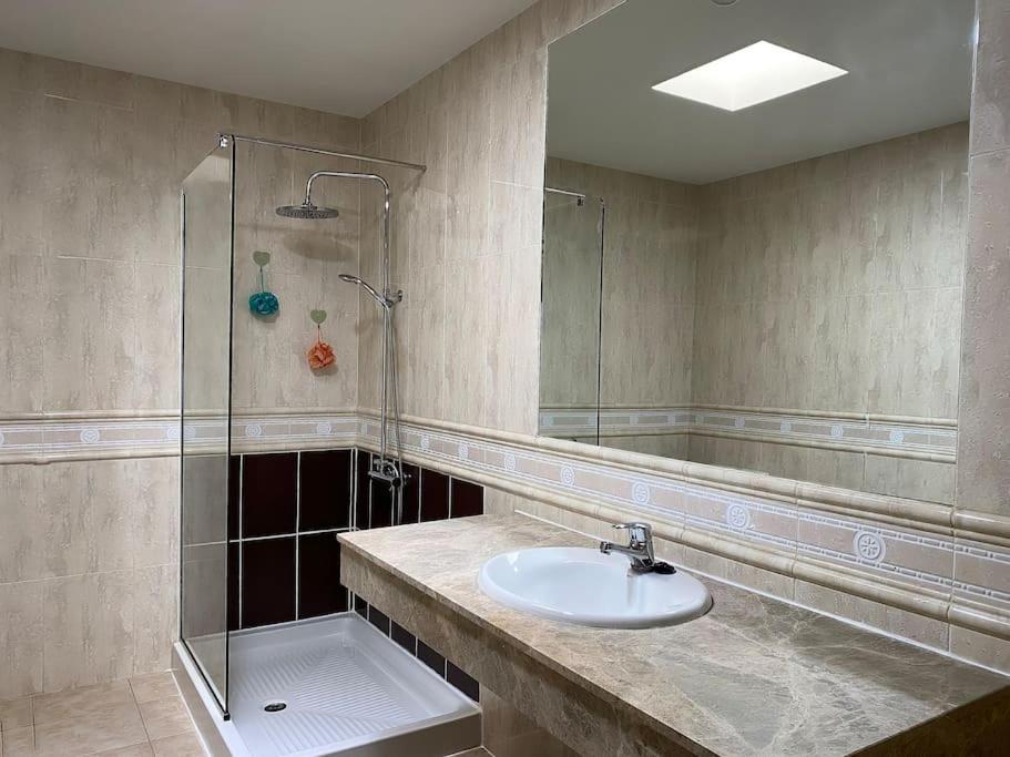 Comfortable Family House With Pool And Jacuzzi Costa De Antigua Bagian luar foto